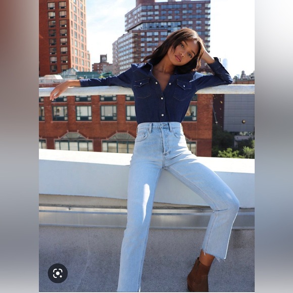 Aritzia Arlo High Rise Straight Jeans - Picture 2 of 8